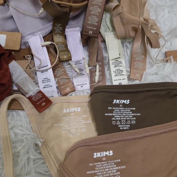 12pcs SKIMS Thongs 2X ( 11 NWT 1 NWOT) - Picture 5 of 9